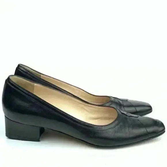 Joel Parker heels size 7 AAA black Italian leather